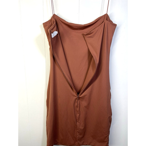 Meshki Thin Strap Bodycon Mini Dress Terracotta Stretch Lined Size Medium - Picture 6 of 9